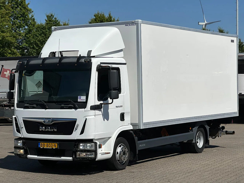 MAN TGL 8.220 4x2 Gesloten Opbouw / Laadklep / Euro 6 - شاحنة صندوقية: صورة 1 MAN TGL 8.220 4x2 Gesloten Opbouw / Laadklep / Euro 6 - شاحنة صندوقية: صورة 1
