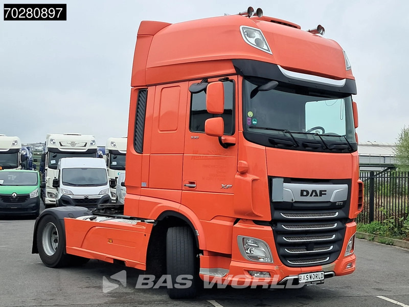DAF XF 530 4X2 SSC Retarder 2x Tanks Standklima Navi ACC LED - مقطورة السحب: صورة 3 DAF XF 530 4X2 SSC Retarder 2x Tanks Standklima Navi ACC LED - مقطورة السحب: صورة 3