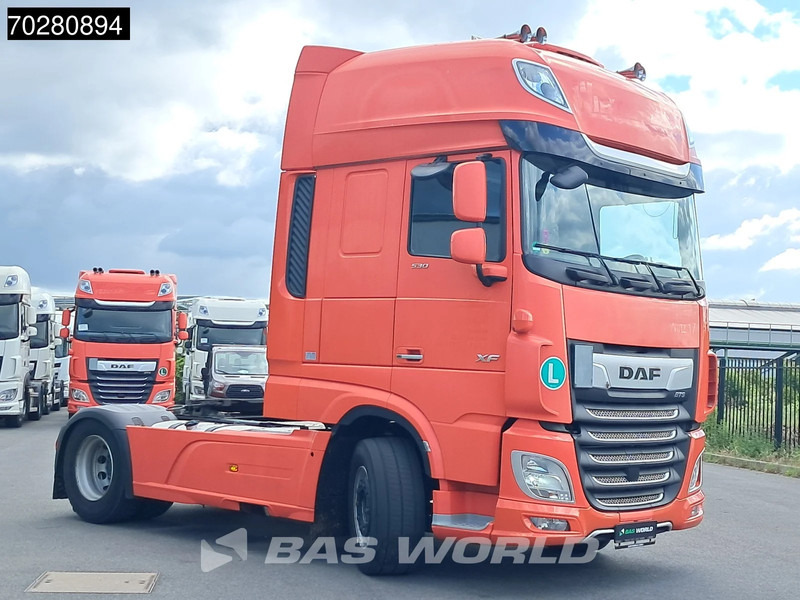 DAF XF 530 4X2 SSC Retarder 2x Tanks Standklima Navi ACC LED - مقطورة السحب: صورة 3 DAF XF 530 4X2 SSC Retarder 2x Tanks Standklima Navi ACC LED - مقطورة السحب: صورة 3
