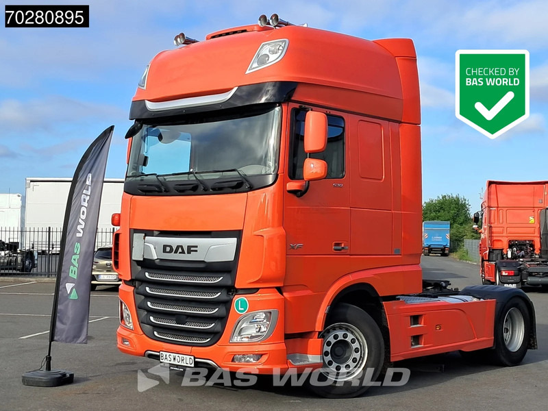 DAF XF 530 4X2 SSC Retarder 2x Tanks Standklima Navi ACC LED - مقطورة السحب: صورة 1 DAF XF 530 4X2 SSC Retarder 2x Tanks Standklima Navi ACC LED - مقطورة السحب: صورة 1