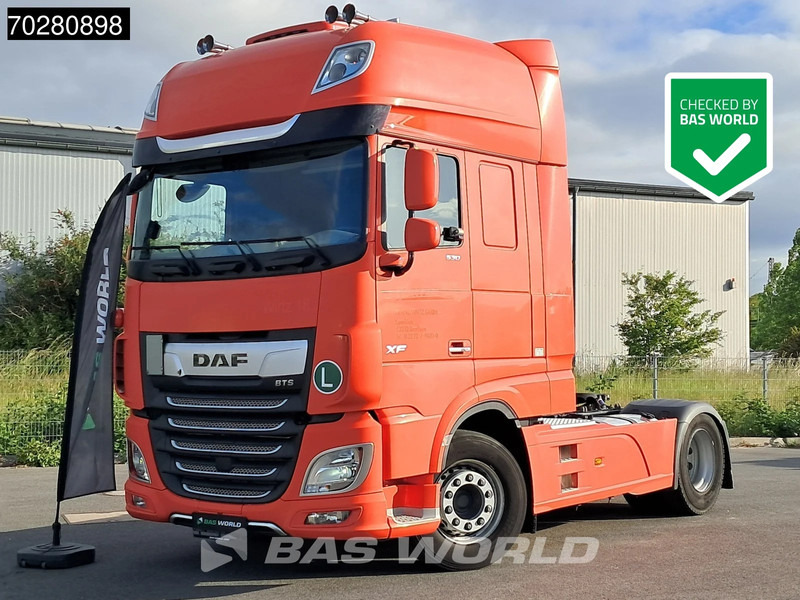 DAF XF 530 4X2 SSC Retarder 2x Tanks Standklima Navi ACC LED - مقطورة السحب: صورة 1 DAF XF 530 4X2 SSC Retarder 2x Tanks Standklima Navi ACC LED - مقطورة السحب: صورة 1
