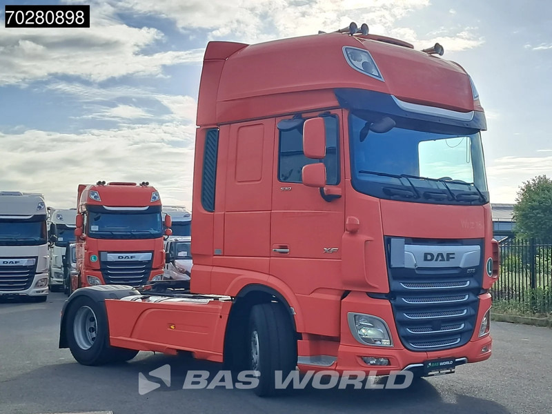 DAF XF 530 4X2 SSC Retarder 2x Tanks Standklima Navi ACC LED - مقطورة السحب: صورة 3 DAF XF 530 4X2 SSC Retarder 2x Tanks Standklima Navi ACC LED - مقطورة السحب: صورة 3