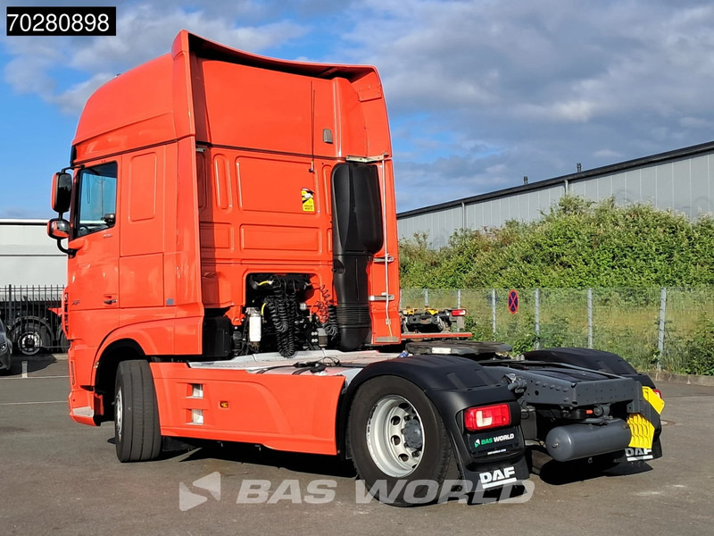 DAF XF 530 4X2 SSC Retarder 2x Tanks Standklima Navi ACC LED - مقطورة السحب: صورة 2 DAF XF 530 4X2 SSC Retarder 2x Tanks Standklima Navi ACC LED - مقطورة السحب: صورة 2