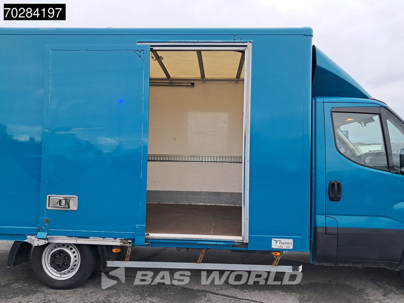 Iveco Daily 35S14 Automatik Seitentür Koffer LED Klima Tempomat Euro6 20m3 A/C Cruise control - شاحنة بصندوق مغلق: صورة 3 Iveco Daily 35S14 Automatik Seitentür Koffer LED Klima Tempomat Euro6 20m3 A/C Cruise control - شاحنة بصندوق مغلق: صورة 3