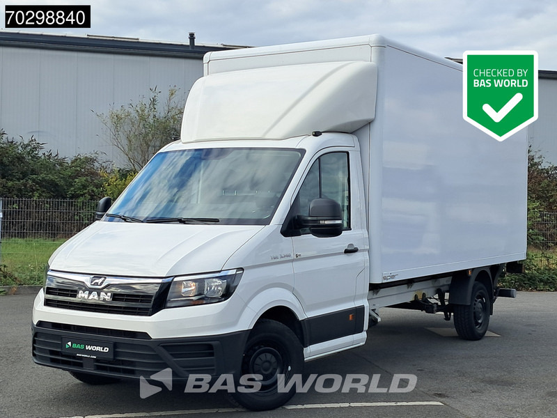 Volkswagen Crafter 140pk Ladebordwand Automatik 140PS Koffer Kamera Tempomat Klima Euro6 20m3 A/C Cruise control - شاحنة بصندوق مغلق: صورة 1 Volkswagen Crafter 140pk Ladebordwand Automatik 140PS Koffer Kamera Tempomat Klima Euro6 20m3 A/C Cruise control - شاحنة بصندوق مغلق: صورة 1