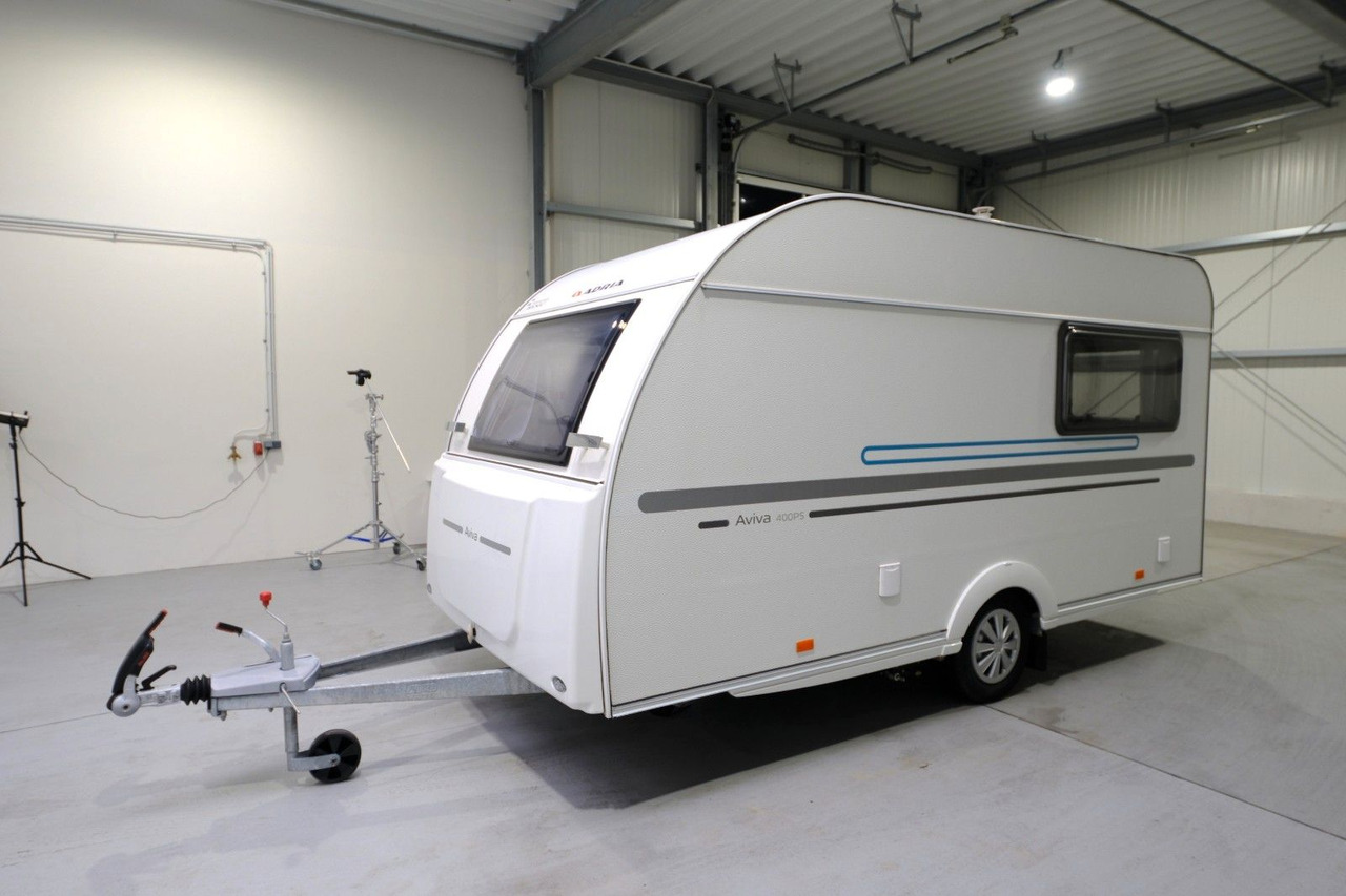Adria Aviva 400 PS/Festbett/Seitensitzgruppe/Mover - كرفان سحب: صورة 3 Adria Aviva 400 PS/Festbett/Seitensitzgruppe/Mover - كرفان سحب: صورة 3