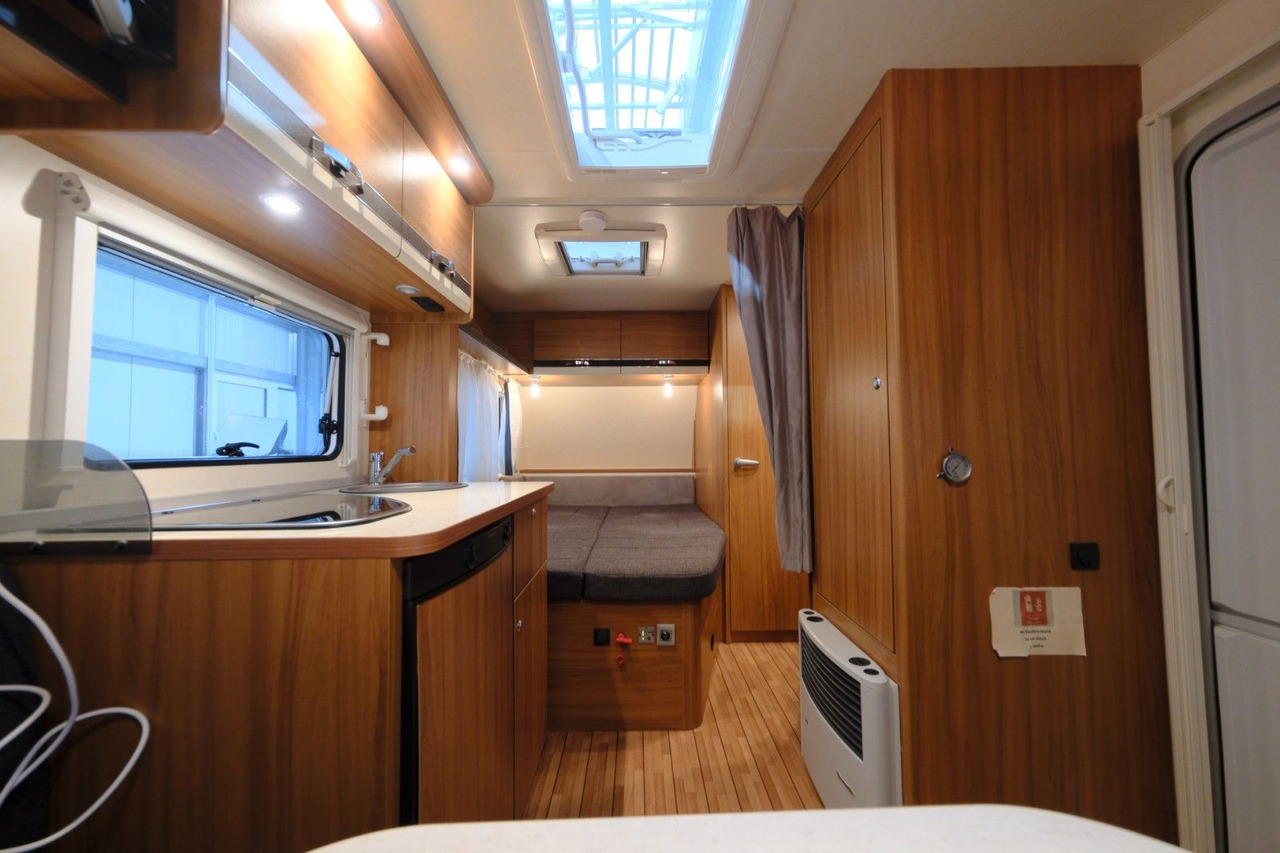 كرفان سحب Weinsberg CaraOne 450 FU/Festbett/Rundsitzgruppe/Mover Weinsberg CaraOne 450 FU/Festbett/Rundsitzgruppe/Mover: صورة 14