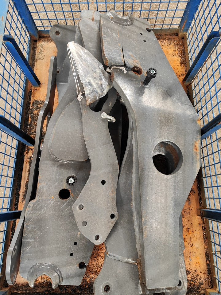 Quicke zu Fendt 724 Vario Gen6 Profi Plus (22932) - ملحق - جرار: صورة 4 Quicke zu Fendt 724 Vario Gen6 Profi Plus (22932) - ملحق - جرار: صورة 4