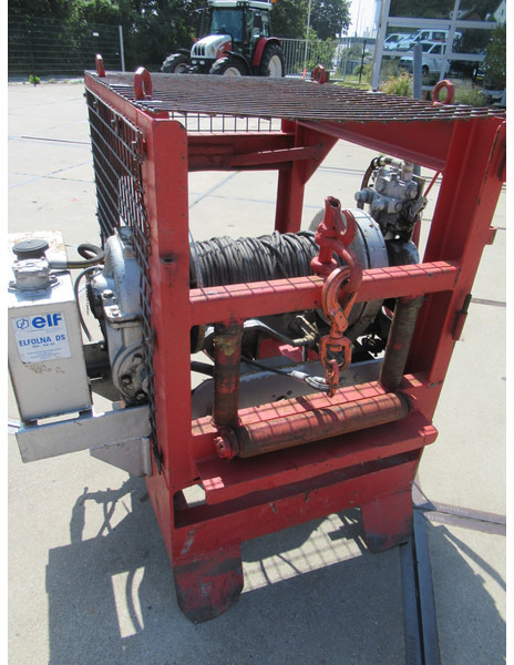 Garwood DETROIT Winch Hout Uitsleeplier - ونش - معدات الغابات: صورة 4 Garwood DETROIT Winch Hout Uitsleeplier - ونش - معدات الغابات: صورة 4