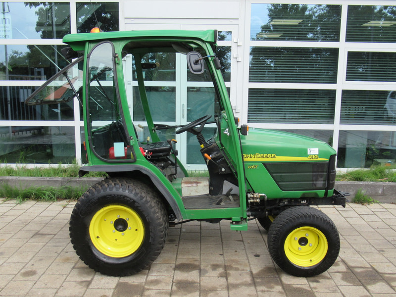 John Deere 4110 4WD 4x4 Hydrostaat Cabine - جرار: صورة 4 John Deere 4110 4WD 4x4 Hydrostaat Cabine - جرار: صورة 4