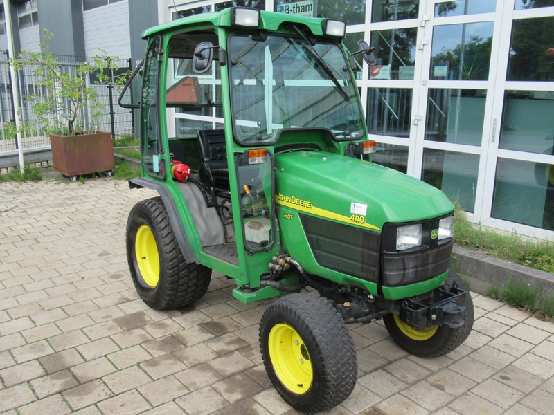 John Deere 4110 4WD 4x4 Hydrostaat Cabine - جرار: صورة 3 John Deere 4110 4WD 4x4 Hydrostaat Cabine - جرار: صورة 3