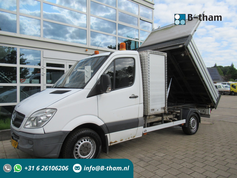 Mercedes-Benz Sprinter 310 2.2 CDI 70KW 366 3-Z./S./W. Kipper Tipper - قلاب صغير: صورة 1 Mercedes-Benz Sprinter 310 2.2 CDI 70KW 366 3-Z./S./W. Kipper Tipper - قلاب صغير: صورة 1
