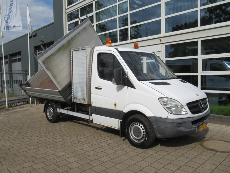Mercedes-Benz Sprinter 310 2.2 CDI 70KW 366 3-Z./S./W. Kipper Tipper - قلاب صغير: صورة 3 Mercedes-Benz Sprinter 310 2.2 CDI 70KW 366 3-Z./S./W. Kipper Tipper - قلاب صغير: صورة 3