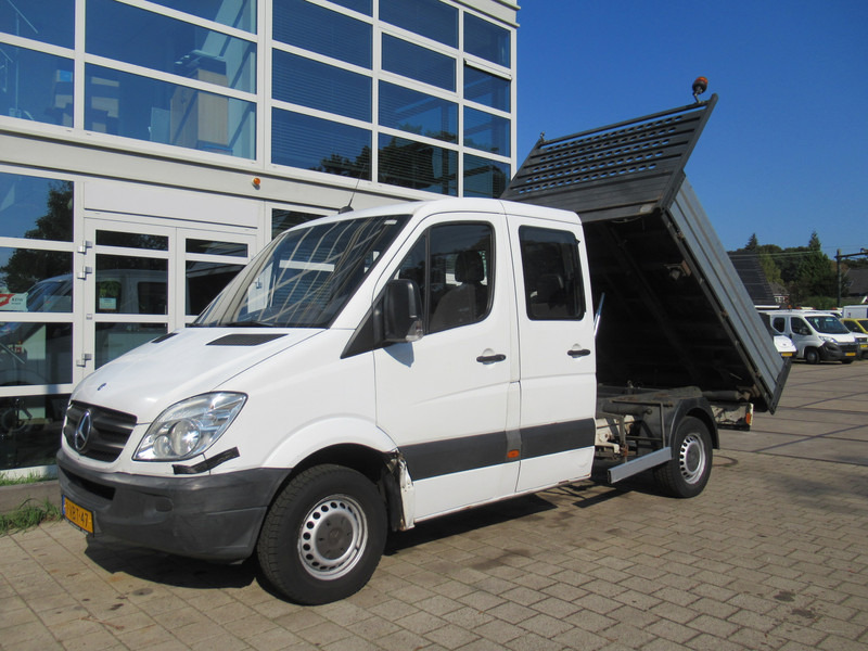 Mercedes-Benz Sprinter 311CDI DOKA Dubbelcabine 3-Z. / S. / W. Kipper Tipper - قلاب صغير, الشاحنات الصغيرة كابينة مزدوجة: صورة 2 Mercedes-Benz Sprinter 311CDI DOKA Dubbelcabine 3-Z. / S. / W. Kipper Tipper - قلاب صغير, الشاحنات الصغيرة كابينة مزدوجة: صورة 2