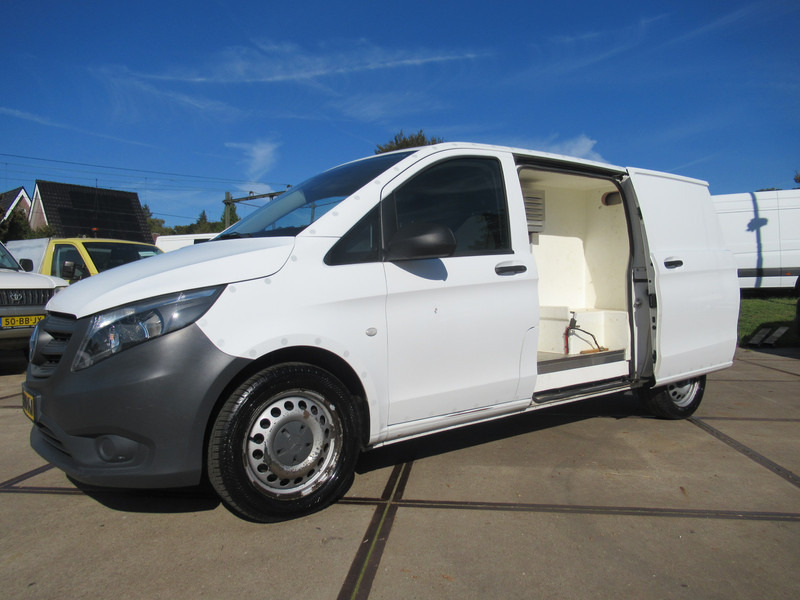 Mercedes-Benz Vito 639/5 4x4 113CDI DENSO koelinbouw - شاحنة توصيل مبردة: صورة 3 Mercedes-Benz Vito 639/5 4x4 113CDI DENSO koelinbouw - شاحنة توصيل مبردة: صورة 3