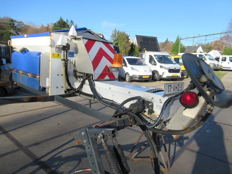 NIDO STRATOS B08-24 PALN Rotopower 0,8m3 + 350L Salzstreuer Saltspreader Zoutstrooier - ناثر غبار/ ملح: صورة 2 NIDO STRATOS B08-24 PALN Rotopower 0,8m3 + 350L Salzstreuer Saltspreader Zoutstrooier - ناثر غبار/ ملح: صورة 2