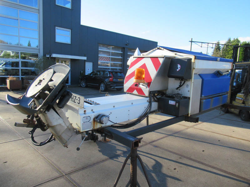 NIDO STRATOS B08-24 PALN Rotopower 0,8m3 + 350L Salzstreuer Saltspreader Zoutstrooier - ناثر غبار/ ملح: صورة 4 NIDO STRATOS B08-24 PALN Rotopower 0,8m3 + 350L Salzstreuer Saltspreader Zoutstrooier - ناثر غبار/ ملح: صورة 4