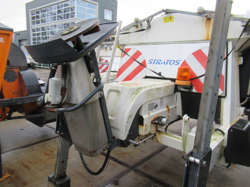 NIDO STRATOS B40-36 PALN Rotopower 4m3 + 2.200L Salzstreuer Saltspreader Zoutstrooier - ناثر غبار/ ملح: صورة 5 NIDO STRATOS B40-36 PALN Rotopower 4m3 + 2.200L Salzstreuer Saltspreader Zoutstrooier - ناثر غبار/ ملح: صورة 5