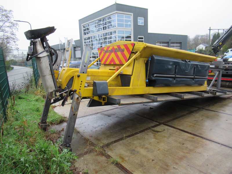 NIDO STRATOS B40-42 PALN Rotopower 4m3 + 2.200L Salzstreuer Saltspreader Zoutstrooier - ناثر غبار/ ملح: صورة 3 NIDO STRATOS B40-42 PALN Rotopower 4m3 + 2.200L Salzstreuer Saltspreader Zoutstrooier - ناثر غبار/ ملح: صورة 3