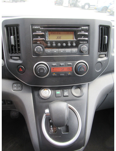 فان المدمجة, فان كهربائية Nissan E-NV200 Optima 24KW/H: صورة 8