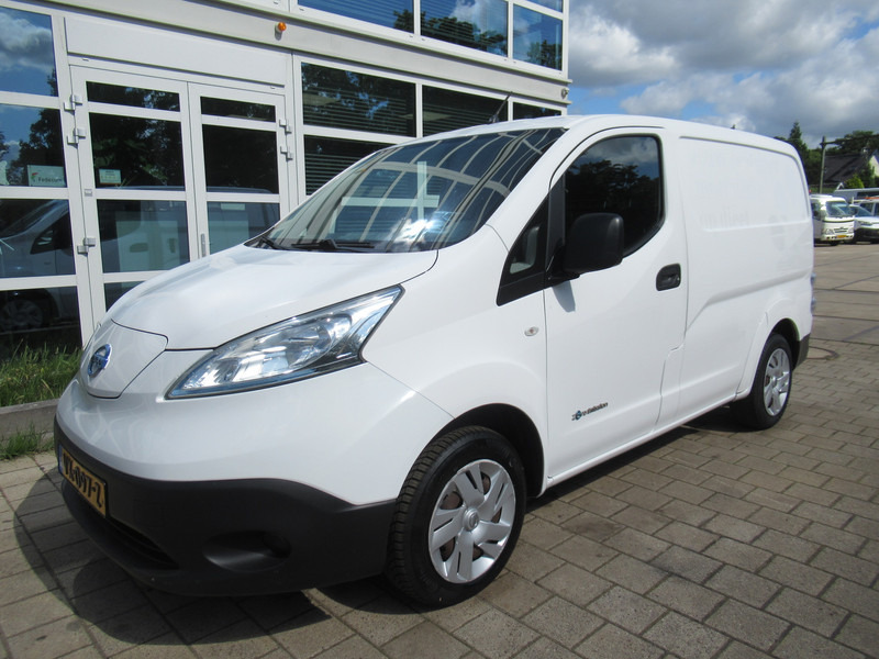 فان المدمجة, فان كهربائية Nissan E-NV200 Optima 24KW/H: صورة 6