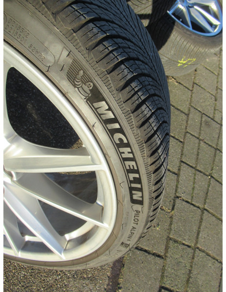 Porsche 911 992 20-/21 Carrera S Winterbanden Set Wielen - عجلات - سيارة: صورة 4 Porsche 911 992 20-/21 Carrera S Winterbanden Set Wielen - عجلات - سيارة: صورة 4