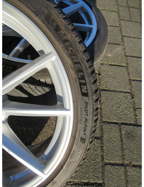 Porsche 911 992 20-/21 Carrera S Winterbanden Set Wielen - عجلات - سيارة: صورة 5 Porsche 911 992 20-/21 Carrera S Winterbanden Set Wielen - عجلات - سيارة: صورة 5