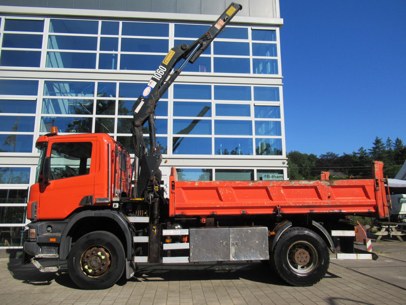 Scania P 114 CB 4x4 HZ 340 3-W. Tipper - 3-S. Kipper + HMF 1063 Crane Kran - شاحنة قلاب, شاحنة كرين: صورة 4 Scania P 114 CB 4x4 HZ 340 3-W. Tipper - 3-S. Kipper + HMF 1063 Crane Kran - شاحنة قلاب, شاحنة كرين: صورة 4