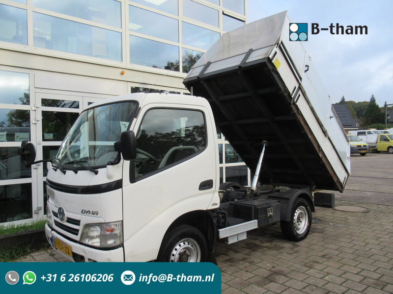Toyota Dyna 100 3.0 D-4D 80KW Comfort Veegvuilkipper Tipper - قلاب صغير: صورة 1 Toyota Dyna 100 3.0 D-4D 80KW Comfort Veegvuilkipper Tipper - قلاب صغير: صورة 1