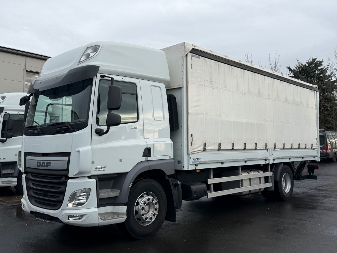 DAF CF 400FA Pritsche/Plane, Edscha, Retarder, Lbw - شاحنة ذات ستائر جانبية: صورة 2 DAF CF 400FA Pritsche/Plane, Edscha, Retarder, Lbw - شاحنة ذات ستائر جانبية: صورة 2