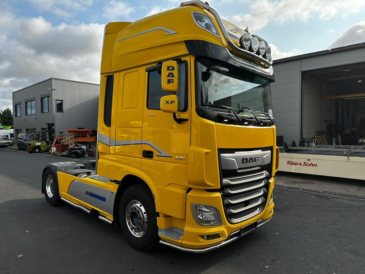 DAF XF 530/Intarder/2-K-Hydraulik/Luft-Luft/SCC - مقطورة السحب: صورة 2 DAF XF 530/Intarder/2-K-Hydraulik/Luft-Luft/SCC - مقطورة السحب: صورة 2