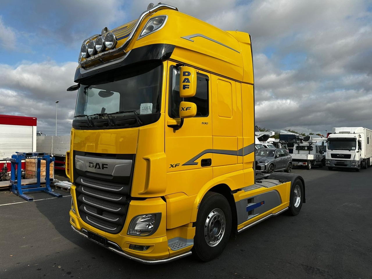DAF XF 530/Intarder/2-K-Hydraulik/Luft-Luft/SCC - مقطورة السحب: صورة 1 DAF XF 530/Intarder/2-K-Hydraulik/Luft-Luft/SCC - مقطورة السحب: صورة 1