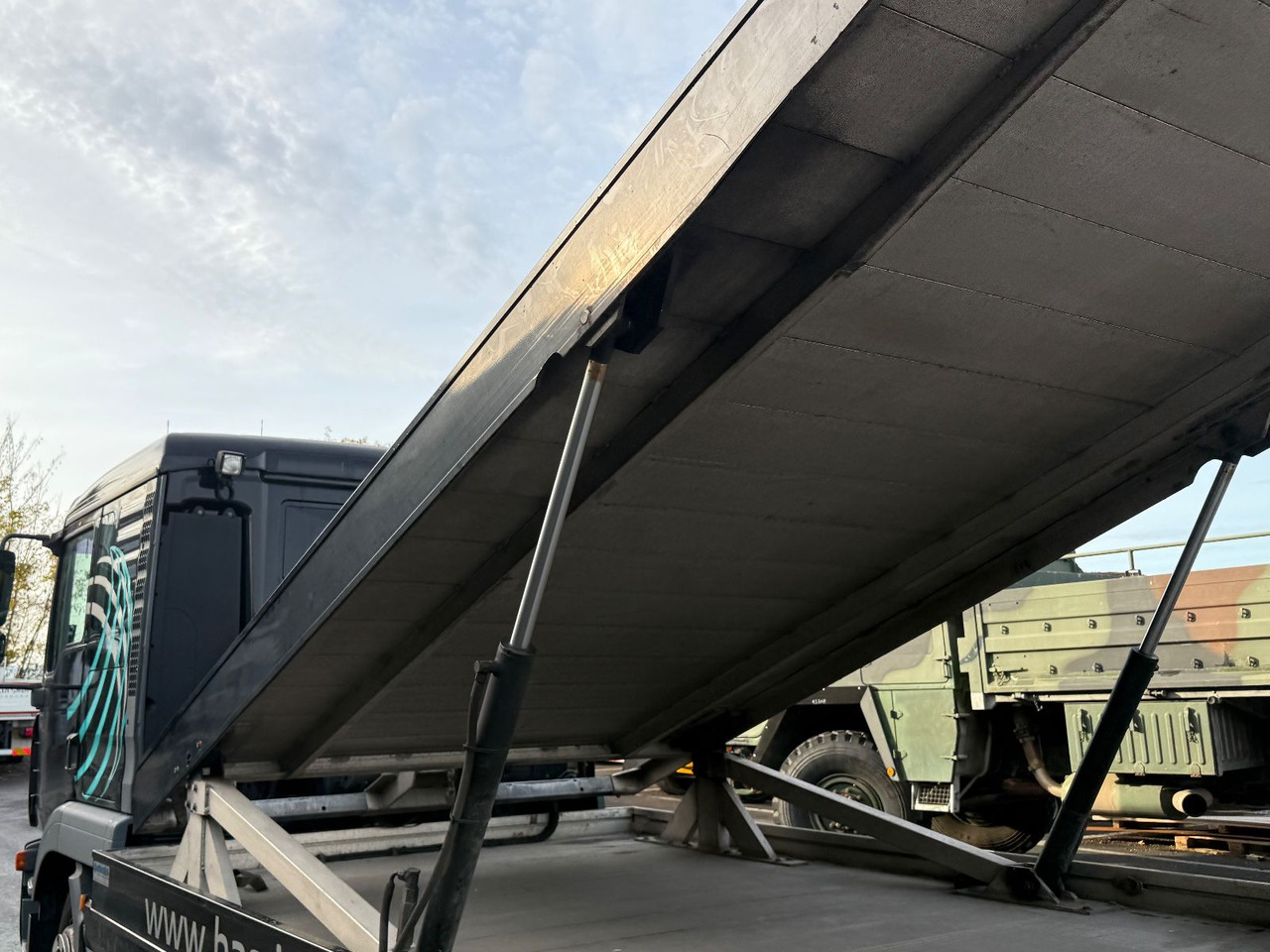 MAN TGL 8.210 Moetefindt, Doppelstock, Winde, Klima - شاحنة نقل سيارات شاحنة: صورة 5 MAN TGL 8.210 Moetefindt, Doppelstock, Winde, Klima - شاحنة نقل سيارات شاحنة: صورة 5