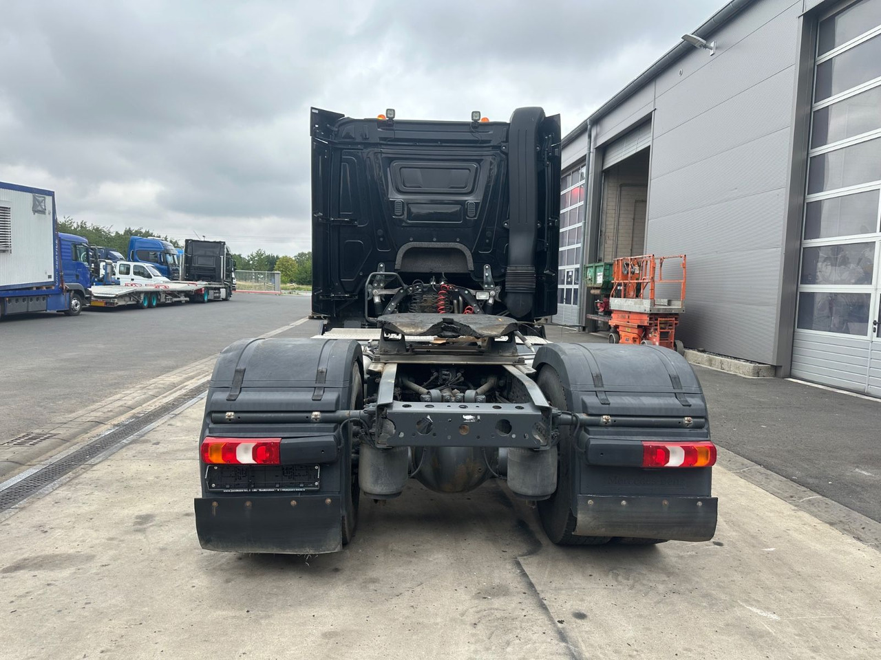 Mercedes-Benz Actros 4 1846/ Retarder/ Kipphydraulik/Top - مقطورة السحب: صورة 4 Mercedes-Benz Actros 4 1846/ Retarder/ Kipphydraulik/Top - مقطورة السحب: صورة 4