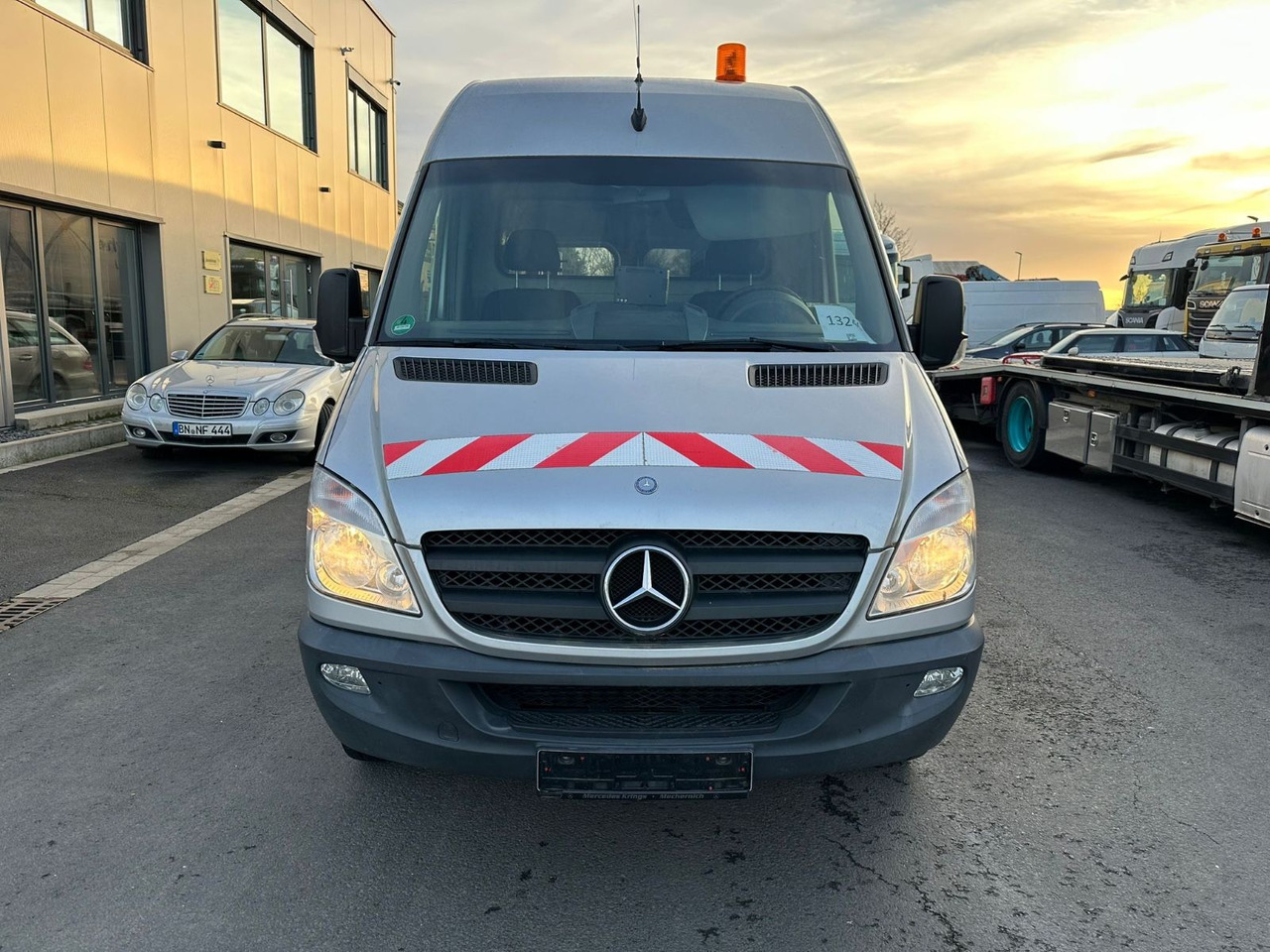 Mercedes-Benz Sprinter 316 CDI*Werkstattausbau*orig.ATM - فان: صورة 4 Mercedes-Benz Sprinter 316 CDI*Werkstattausbau*orig.ATM - فان: صورة 4