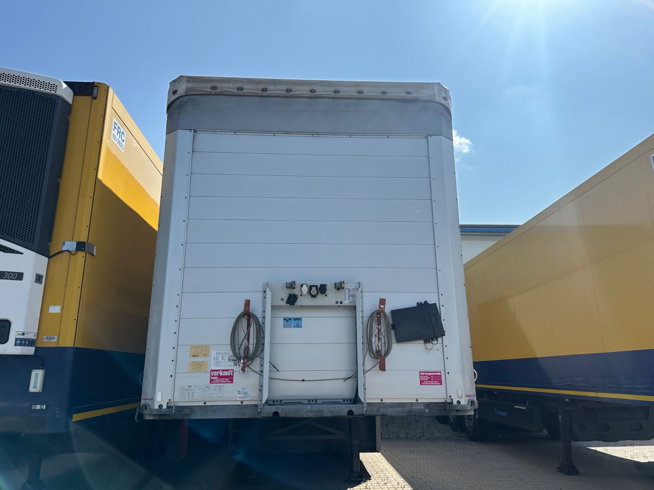 Schmitz Cargobull Gardinensattel/3-Achs/SCB*S3T/SCS 24/ Standard - نصف مقطورة بستائر جانبية: صورة 3 Schmitz Cargobull Gardinensattel/3-Achs/SCB*S3T/SCS 24/ Standard - نصف مقطورة بستائر جانبية: صورة 3