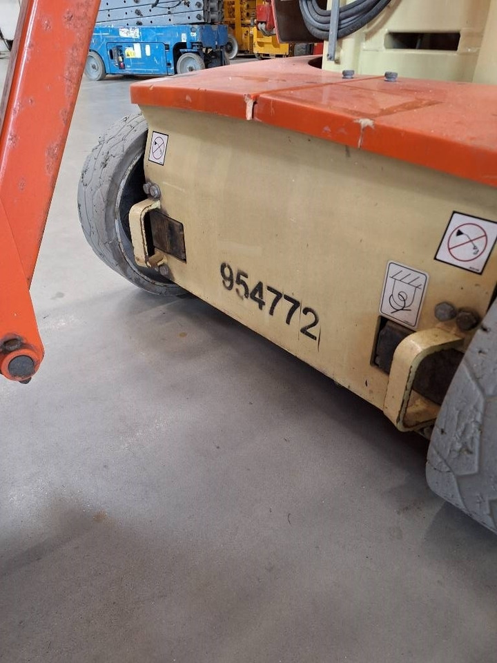 JLG Toucan 10 E - مرفاع بصاري عمودي: صورة 2 JLG Toucan 10 E - مرفاع بصاري عمودي: صورة 2