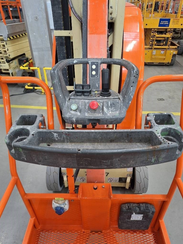 JLG Toucan 10 E - مرفاع بصاري عمودي: صورة 4 JLG Toucan 10 E - مرفاع بصاري عمودي: صورة 4