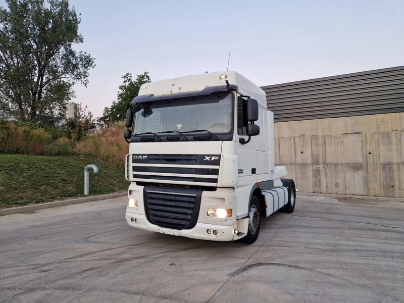 DAF XF 105.460 - شاحنة نقل نصف مقطورة بالميناء: صورة 3 DAF XF 105.460 - شاحنة نقل نصف مقطورة بالميناء: صورة 3