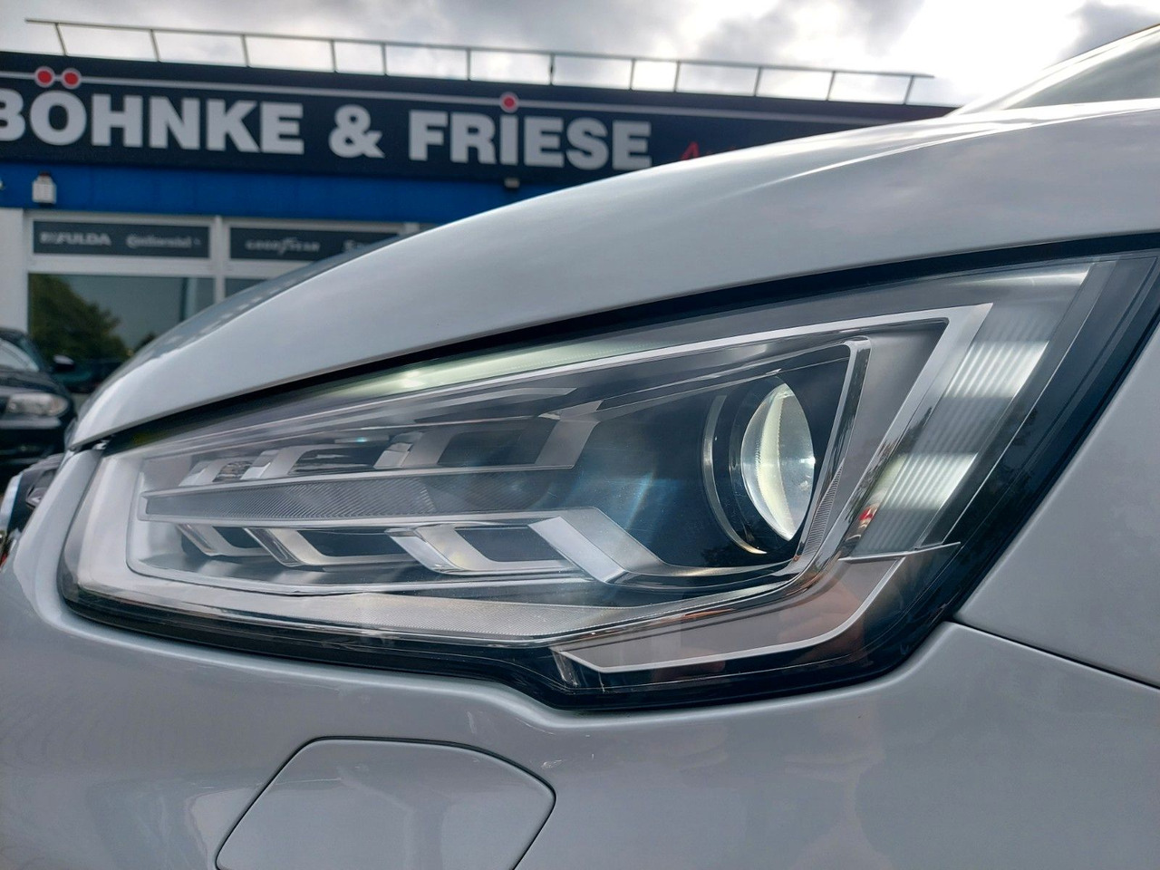 Audi A1 Sportback sport S-Line Pano Bose Xenon DAB - سيدان: صورة 3 Audi A1 Sportback sport S-Line Pano Bose Xenon DAB - سيدان: صورة 3