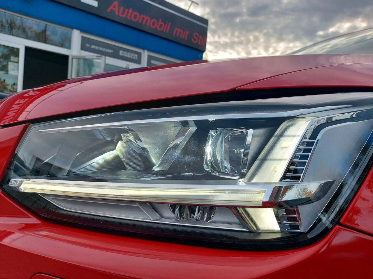 Audi Q2 40 TFSI quattro sport LED Leder Kamera AHK - سيارة دفع رباعي: صورة 2 Audi Q2 40 TFSI quattro sport LED Leder Kamera AHK - سيارة دفع رباعي: صورة 2