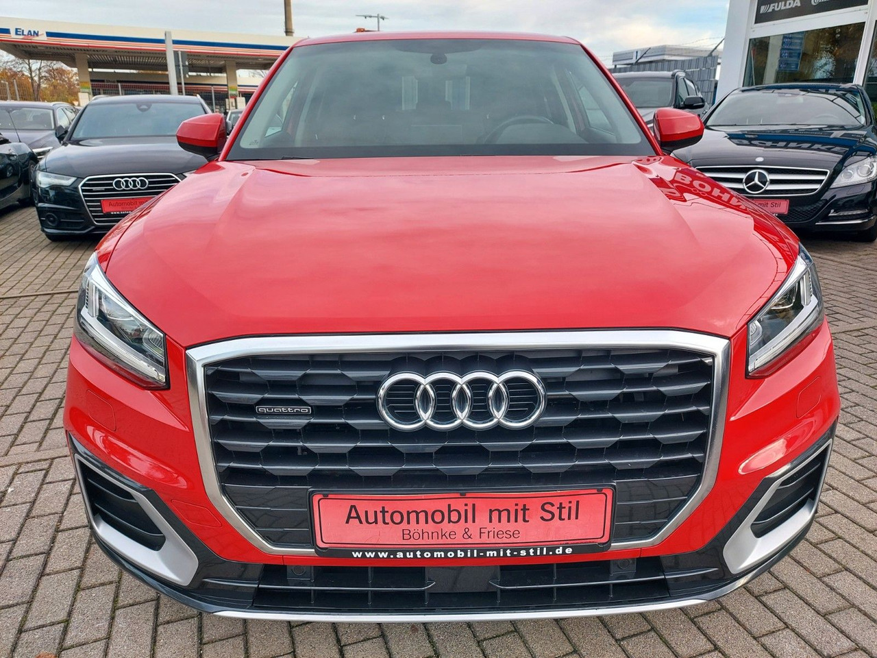 Audi Q2 40 TFSI quattro sport LED Leder Kamera AHK - سيارة دفع رباعي: صورة 4 Audi Q2 40 TFSI quattro sport LED Leder Kamera AHK - سيارة دفع رباعي: صورة 4