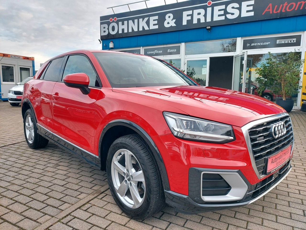 Audi Q2 40 TFSI quattro sport LED Leder Kamera AHK - سيارة دفع رباعي: صورة 1 Audi Q2 40 TFSI quattro sport LED Leder Kamera AHK - سيارة دفع رباعي: صورة 1
