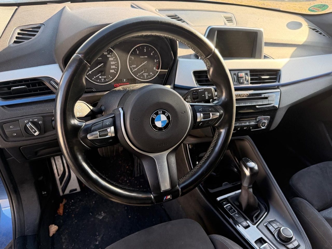 BMW X1 xDrive 20d M Sport LED NAVI SPORT 4X4 AUTOMAT - سيارة دفع رباعي: صورة 5 BMW X1 xDrive 20d M Sport LED NAVI SPORT 4X4 AUTOMAT - سيارة دفع رباعي: صورة 5