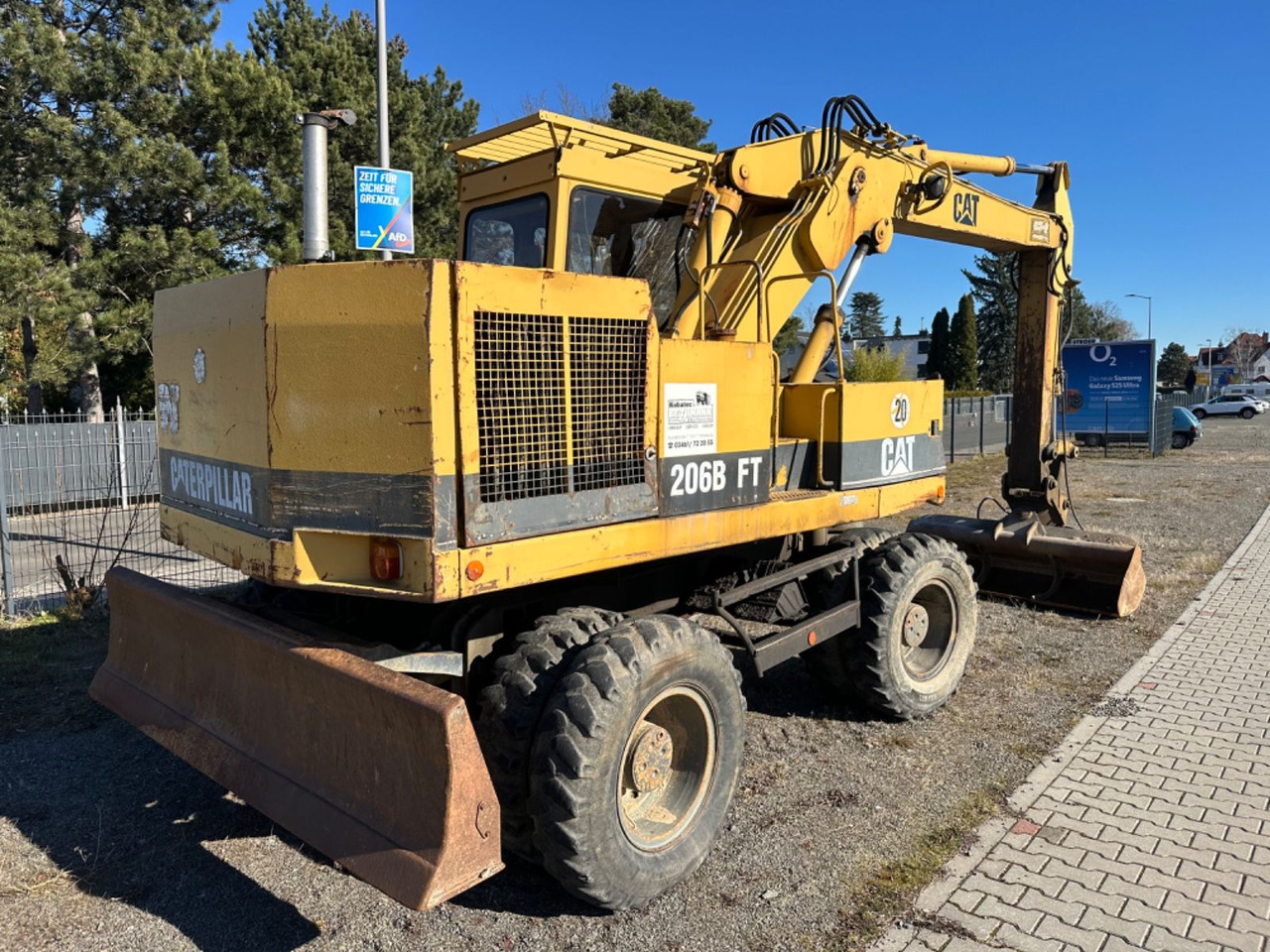 CAT 206 B FT + SCHAUFELN 2X GR. - حفار ذو عجلات: صورة 2 CAT 206 B FT + SCHAUFELN 2X GR. - حفار ذو عجلات: صورة 2