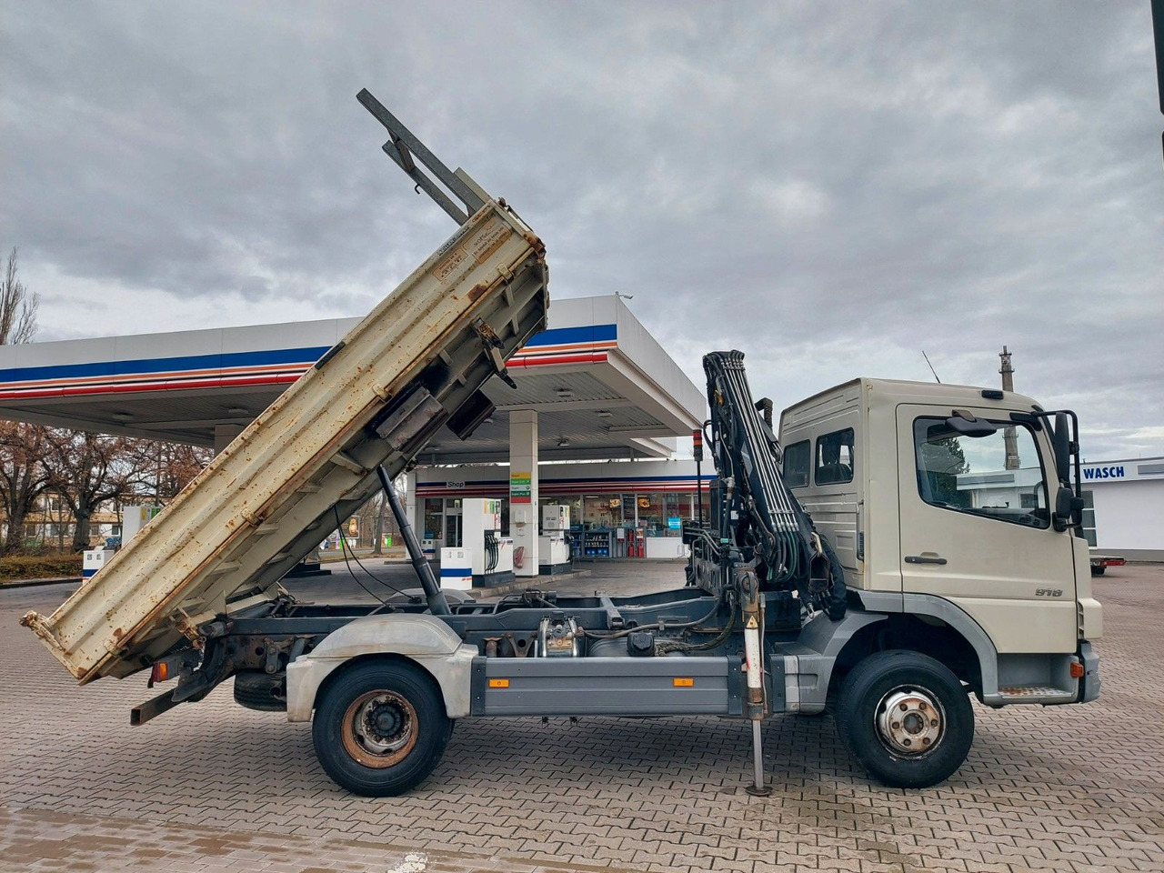 Mercedes-Benz Atego 2 4-Zyl. 4x2 918 4x2 MEILLER HIAB066 Kran - شاحنة قلاب, شاحنة كرين: صورة 1 Mercedes-Benz Atego 2 4-Zyl. 4x2 918 4x2 MEILLER HIAB066 Kran - شاحنة قلاب, شاحنة كرين: صورة 1