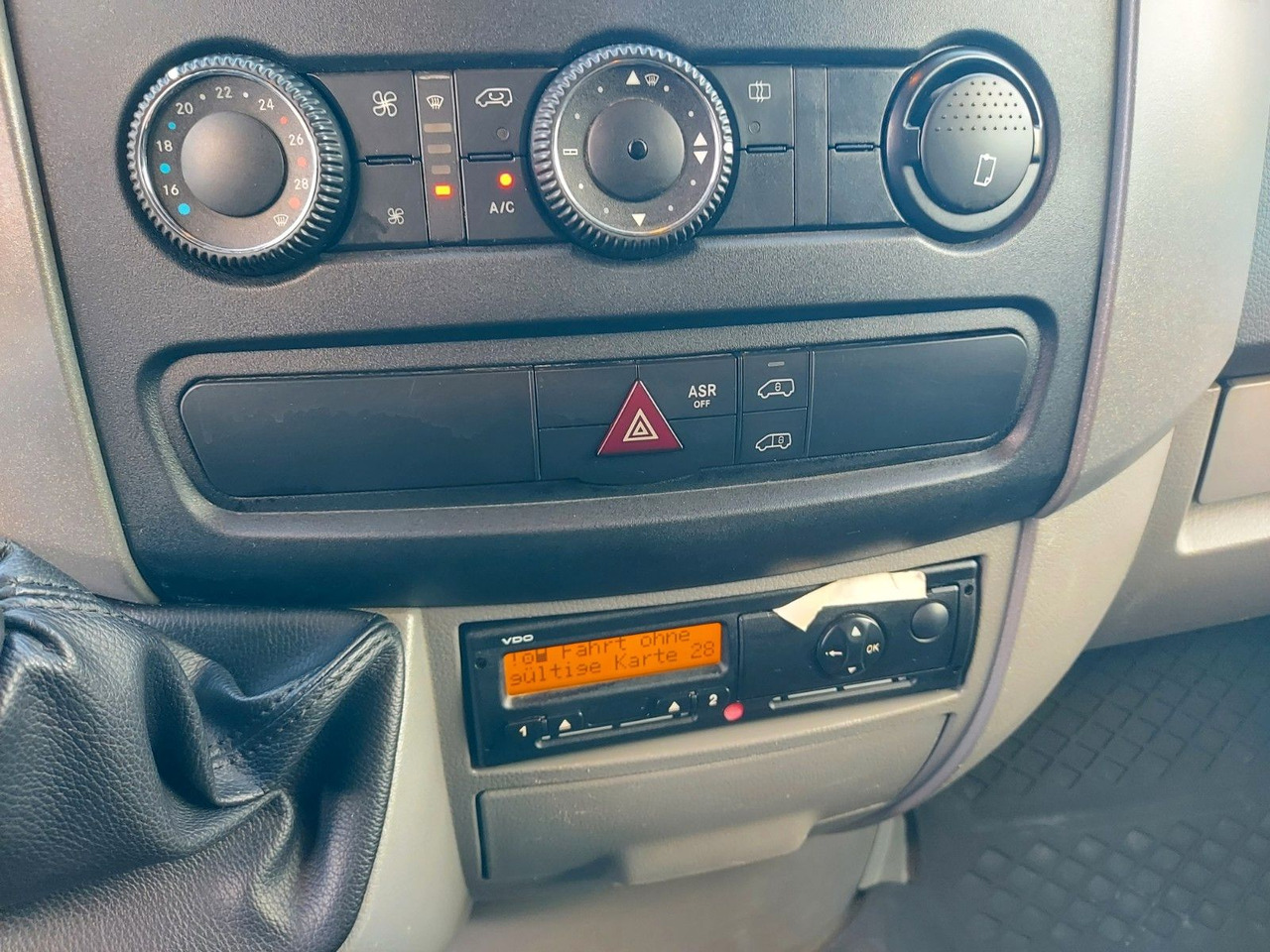 Mercedes-Benz Sprinter II Kasten 516 5T KLIMA AHK MAXI - فان: صورة 4 Mercedes-Benz Sprinter II Kasten 516 5T KLIMA AHK MAXI - فان: صورة 4