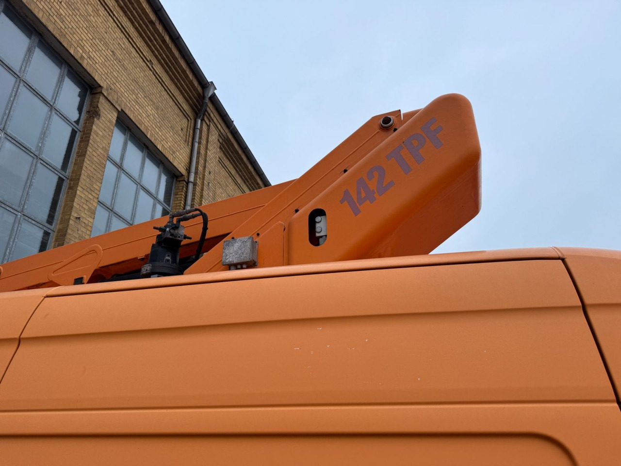 Mercedes-Benz Sprinter II Kasten 516 HUBSTEIGER 142 TPF - منصة محمولة مثبتة على الشاحنة: صورة 3 Mercedes-Benz Sprinter II Kasten 516 HUBSTEIGER 142 TPF - منصة محمولة مثبتة على الشاحنة: صورة 3