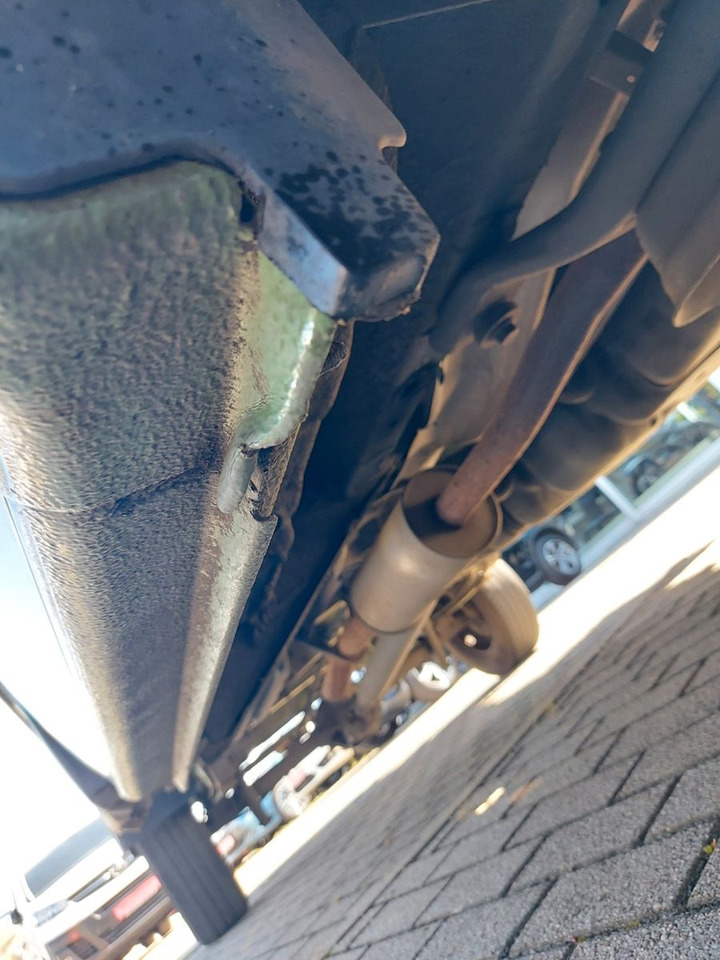 شاحنة مغلقة بستائر جانبية Mercedes-Benz Sprinter II Pritsche 316 Pritsche Klima Sandheiz: صورة 23 شاحنة مغلقة بستائر جانبية Mercedes-Benz Sprinter II Pritsche 316 Pritsche Klima Sandheiz: صورة 23