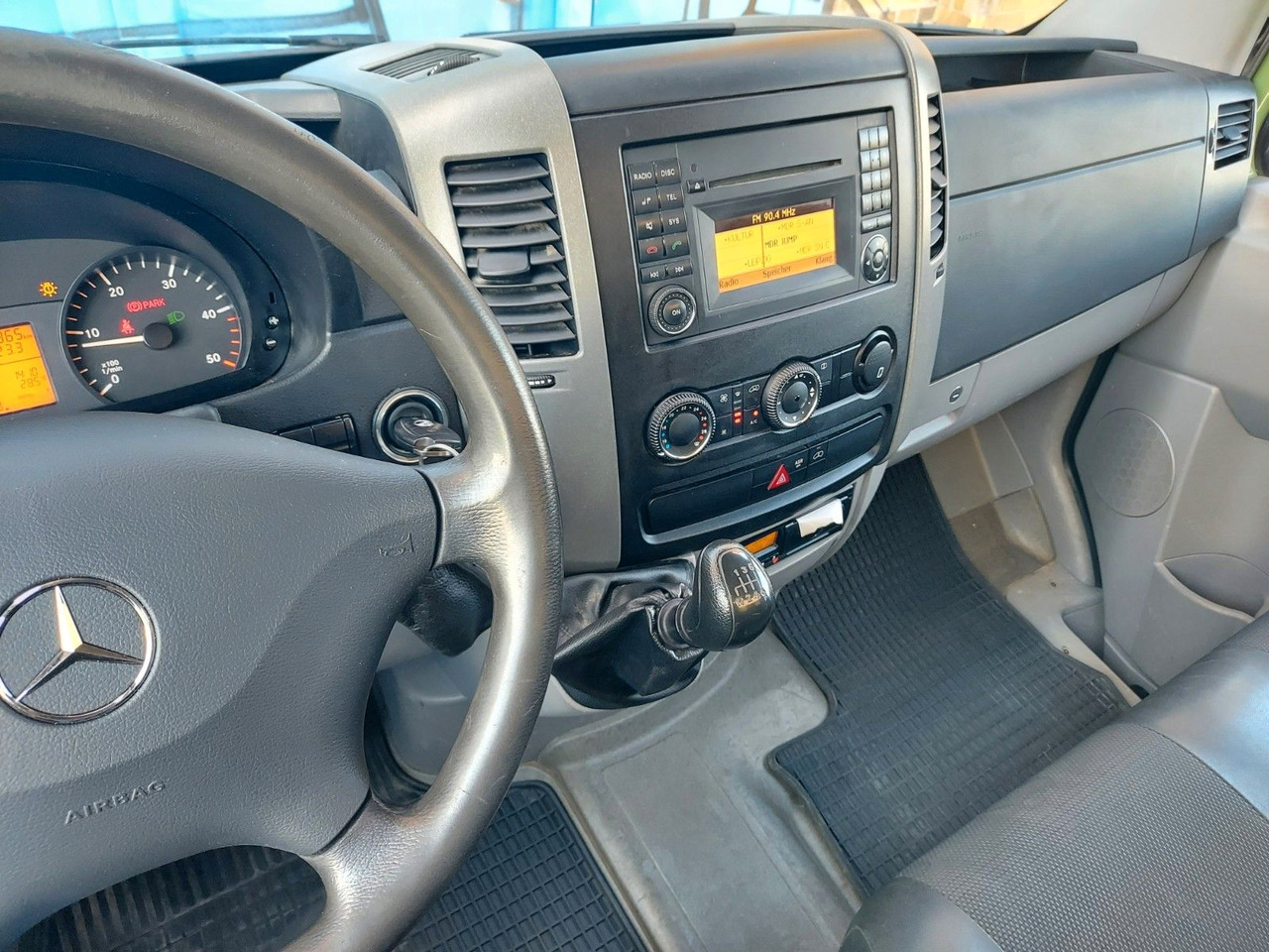 شاحنة مغلقة بستائر جانبية Mercedes-Benz Sprinter II Pritsche 316 Pritsche Klima Sandheiz: صورة 14 شاحنة مغلقة بستائر جانبية Mercedes-Benz Sprinter II Pritsche 316 Pritsche Klima Sandheiz: صورة 14